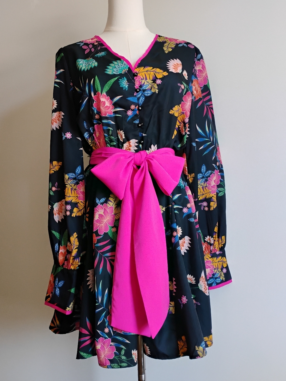 Floral V-Neck Long Sleeve Button Navy Melloday Dress Size L